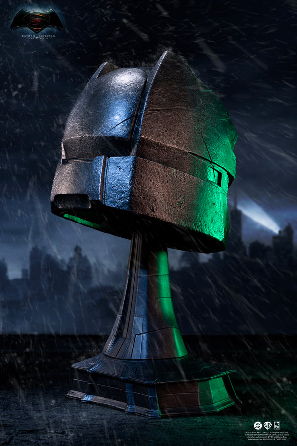 Batman v Superman: Dawn of Justice Armored Batman Helmet Replica Exclusive Edition