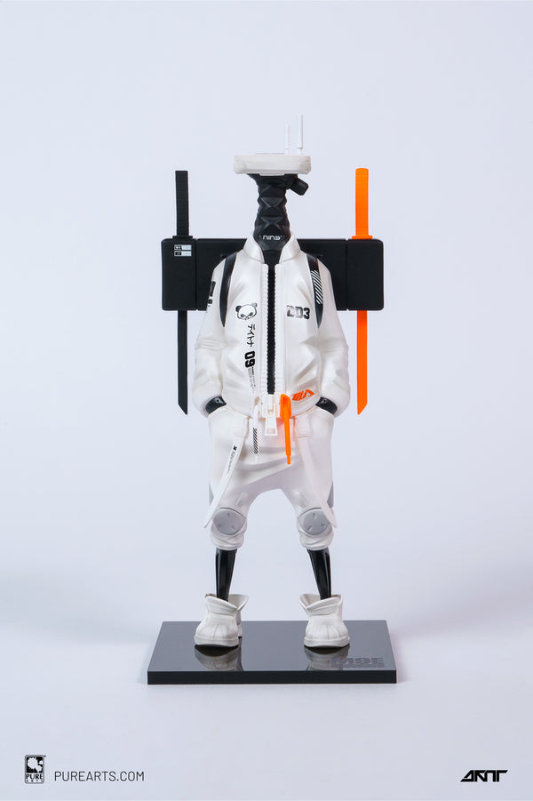 DOODE DD3 Phantom Panda 1/6 Scale Figure