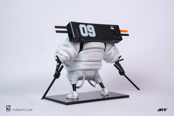 Master 9 Eyes: Phantom Panda 1/6 Resin Statue