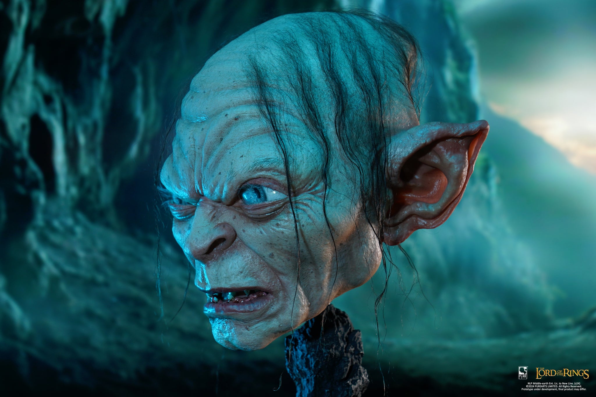 The Lord of the Rings Gollum Art Mask Exclusive Edition with Ring and ...