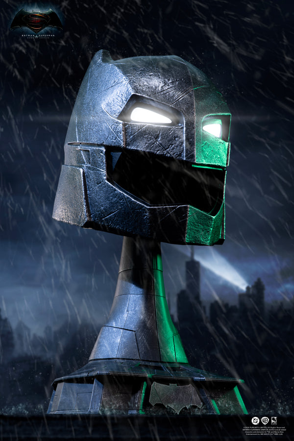 Batman v Superman: Dawn of Justice Armored Batman Helmet Replica Exclusive Edition