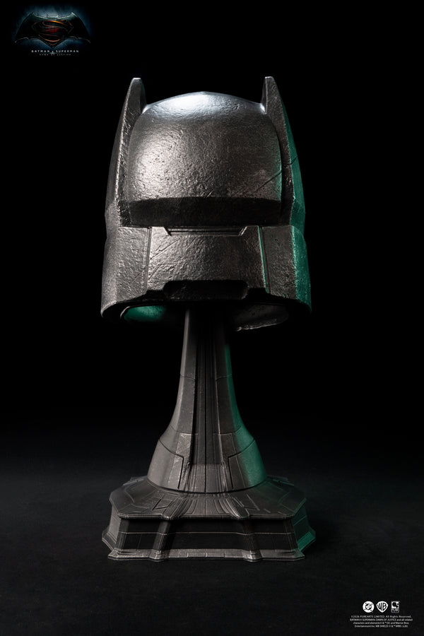 Batman v Superman: Dawn of Justice Armored Batman Helmet Replica Exclusive Edition