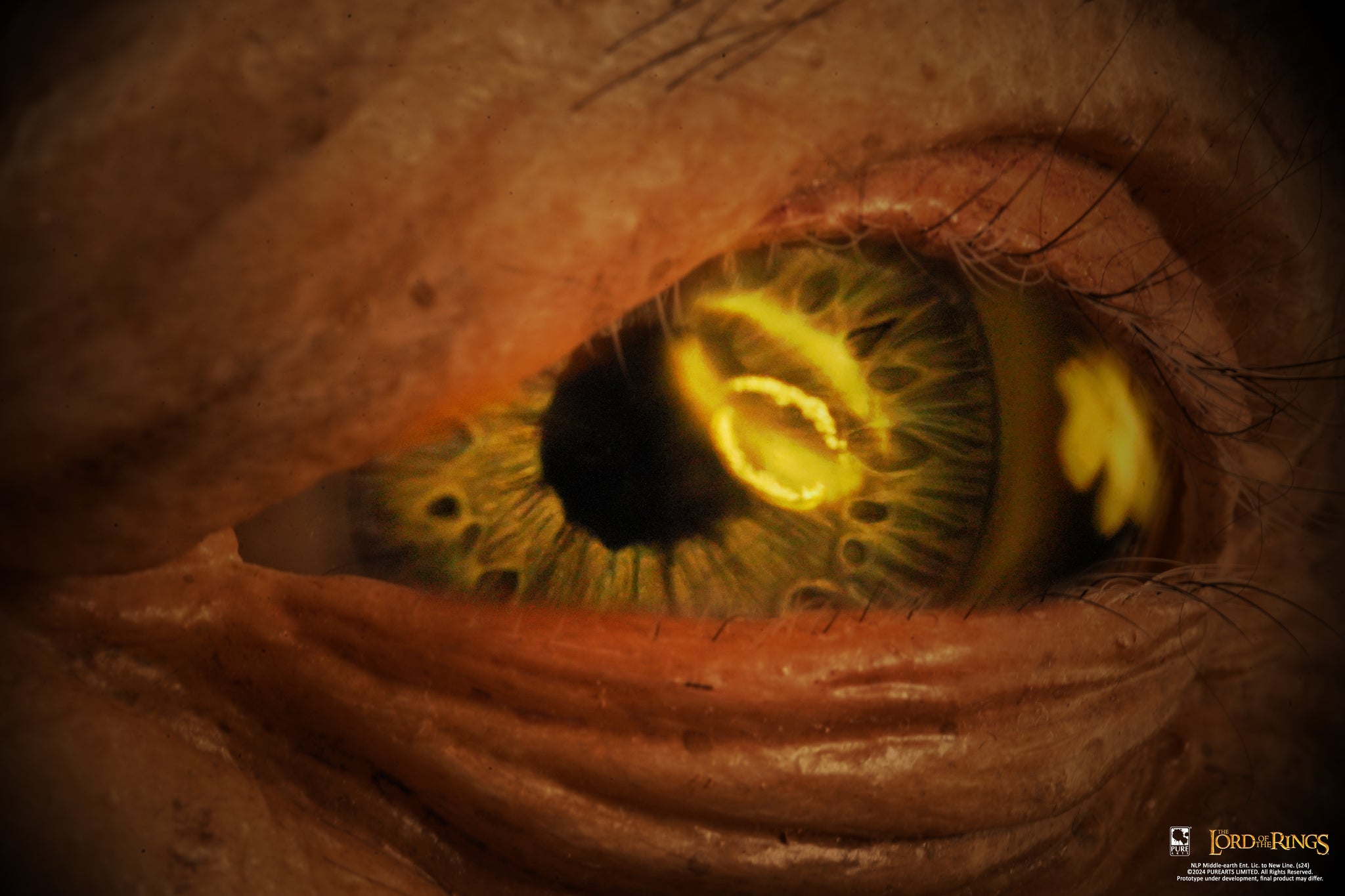 The Lord of the Rings Gollum Art Mask Exclusive Edition with Ring and ...