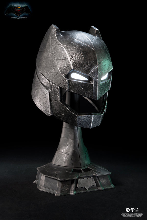 Batman v Superman: Dawn of Justice Armored Batman Helmet Replica Exclusive Edition