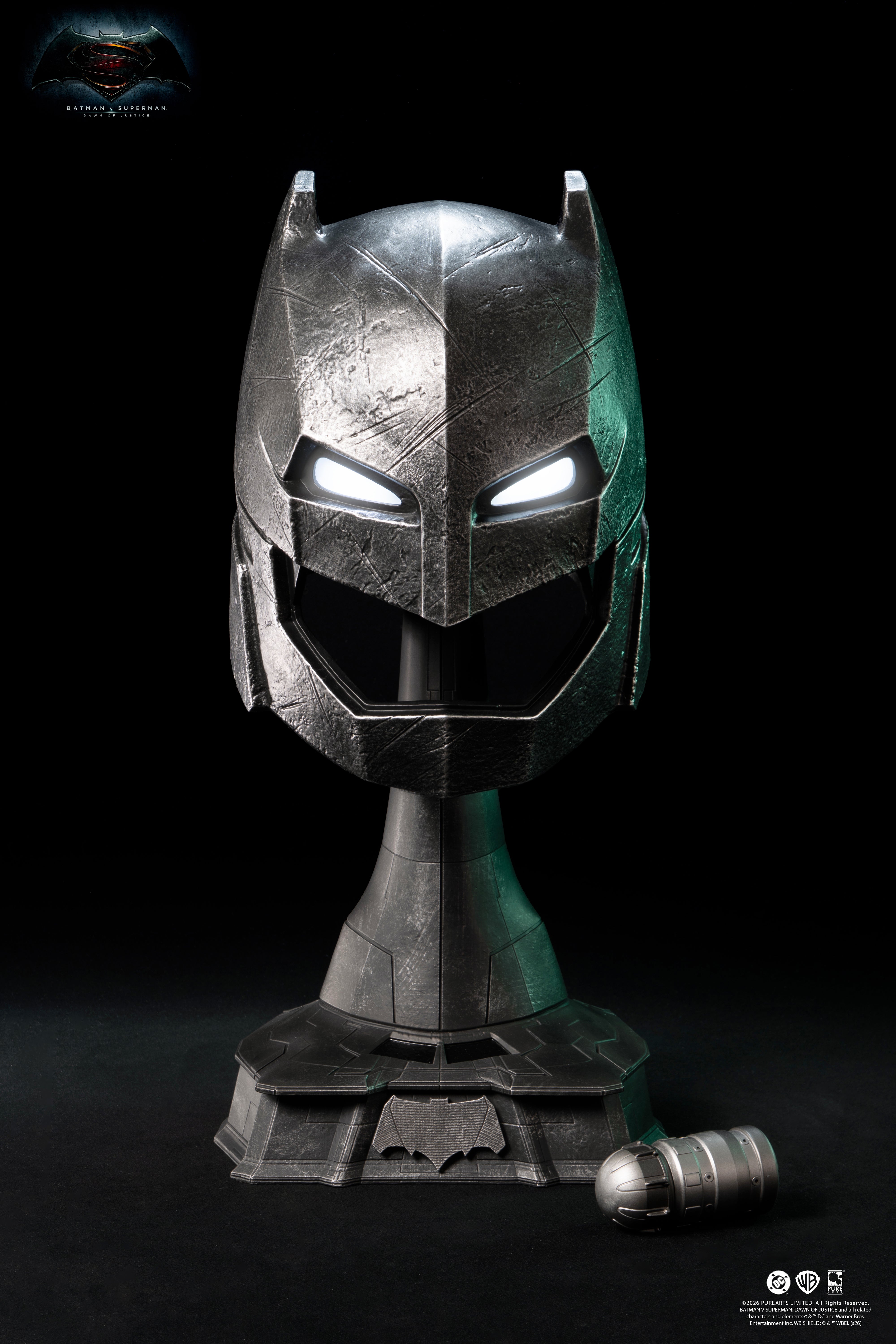 batman vs superman bike helmet Batman v Superman: Dawn of Justice Armored Batman Helmet Replica Exclusive Edition