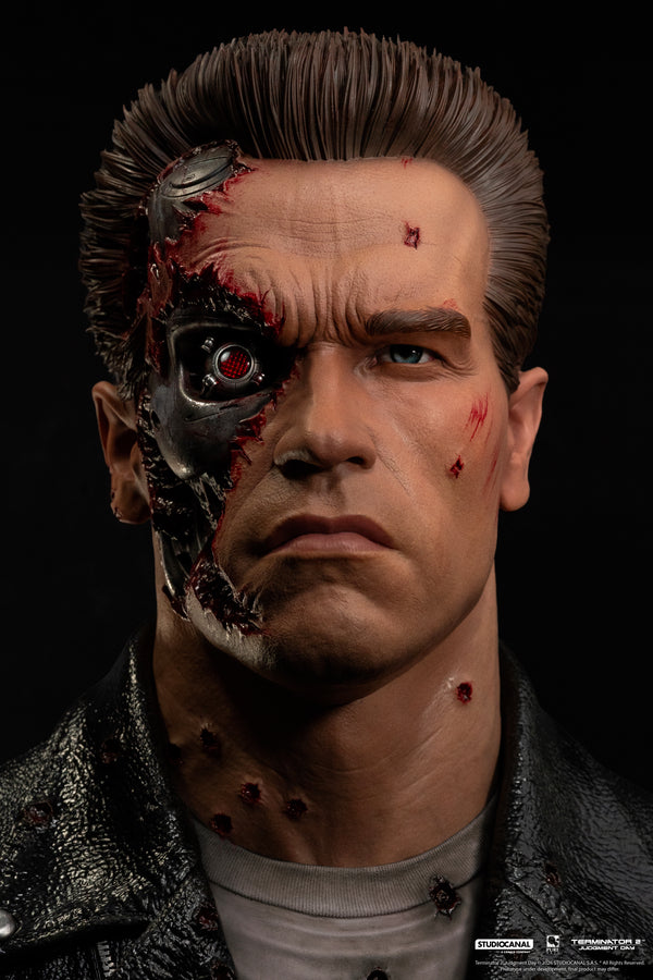 Terminator 2 T-800 Model 101 Battle Damaged Art Mask Exclusive Edition