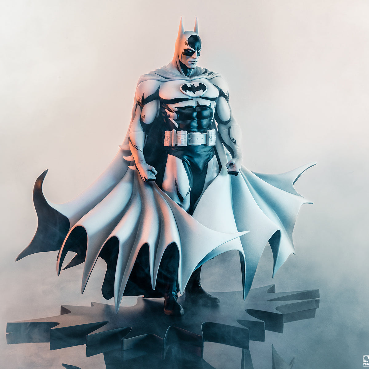 DC Heroes Batman B&W PX PVC 1/8 Scale Statue – PureArts