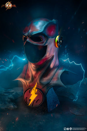 The Flash Young Barry Cowl Replica a l'échelle 1:1 édition exclusive