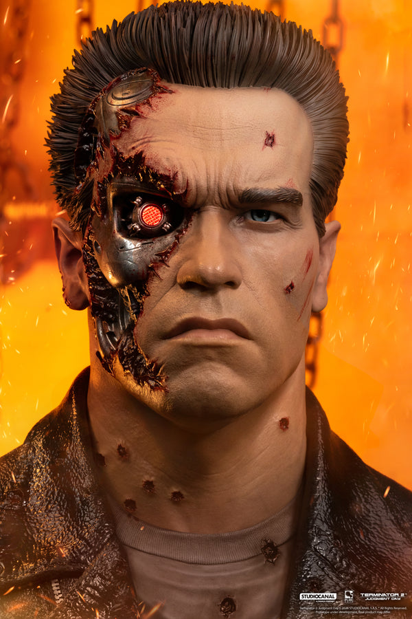 Terminator 2 T-800 Model 101 Battle Damaged Art Mask Exclusive Edition